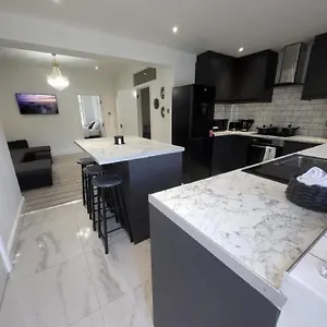 Apartment Eastend, London