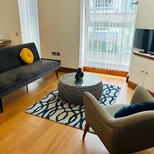Apartment - Tower Hill - Centre By Prime N-7, London
