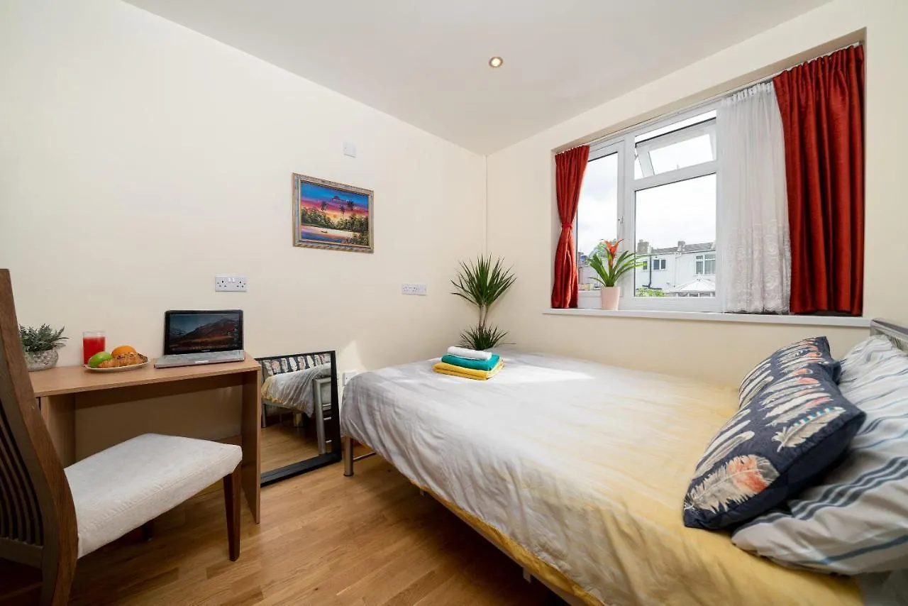 F5 Private Double Room London 0*,