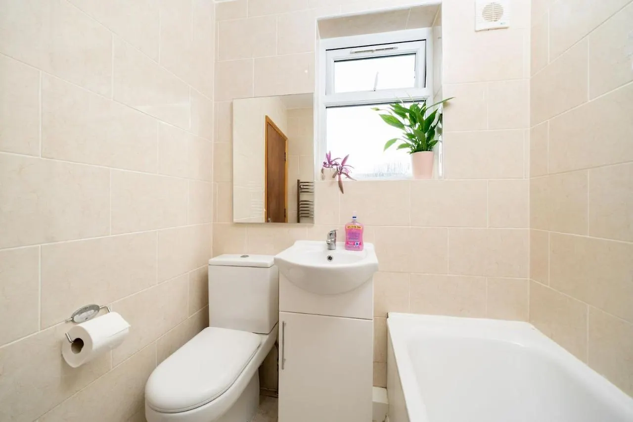 F5 Private Double Room London 0*,  United Kingdom